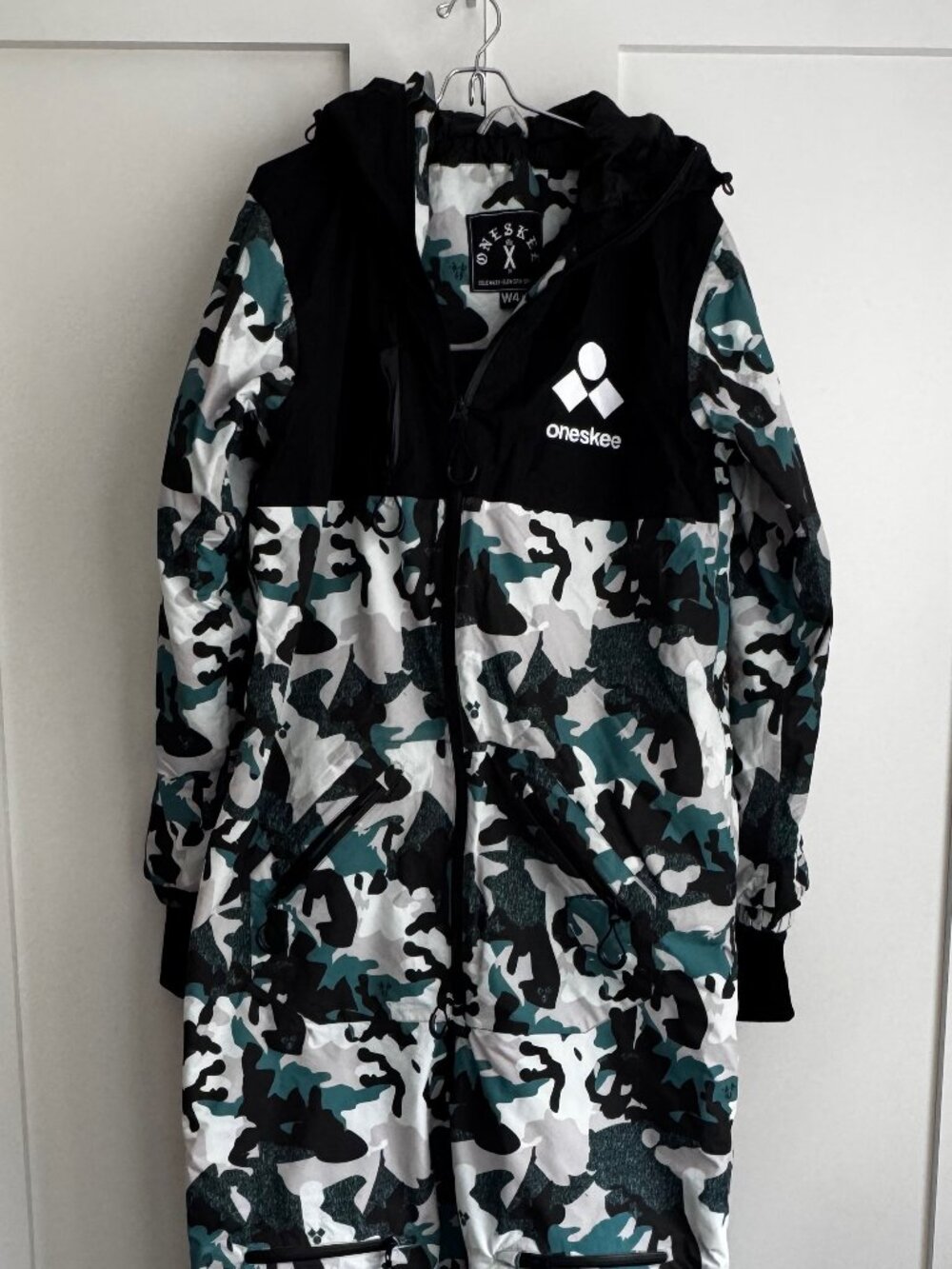 Oneskee Womens One Piece Ski Suit Teal Black White Camo Size W4
